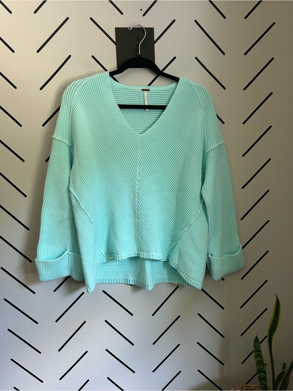 Free People La Brea V-Neck Sweater mint green - Picture 2 of 7